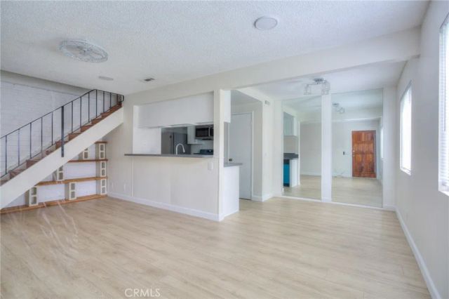 1085 W Sierra Madre 2, Azusa, CA 91702