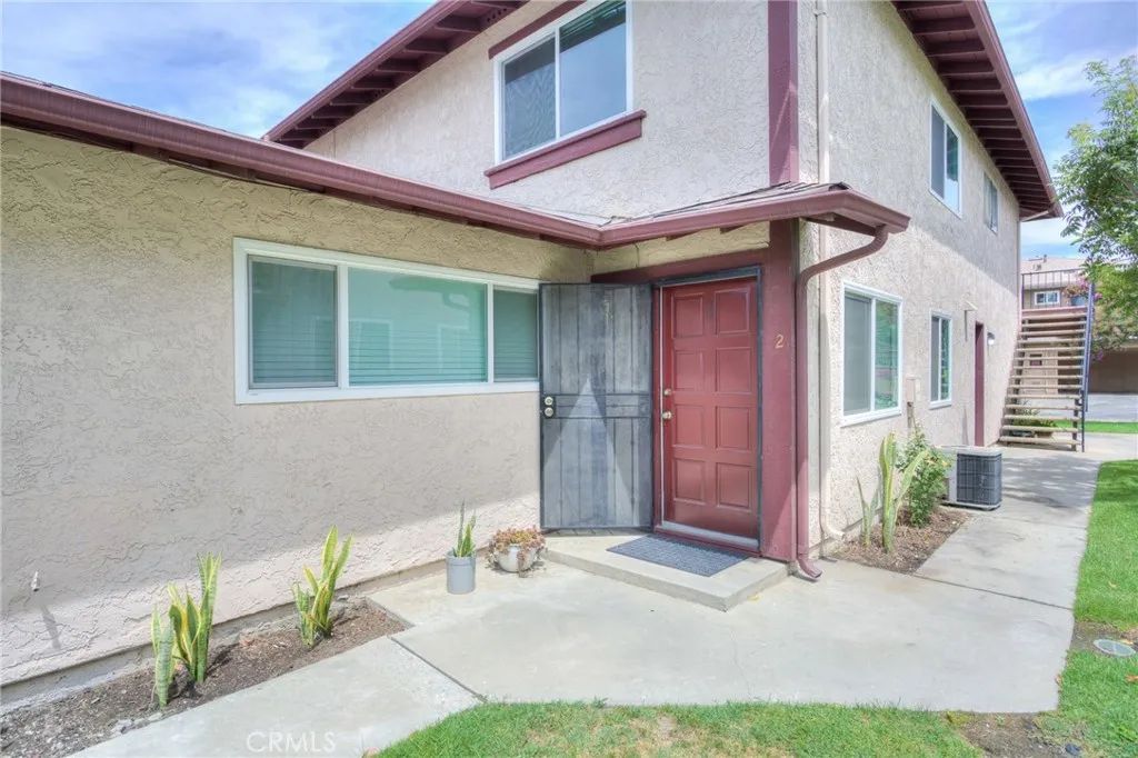 1085 W Sierra Madre 2, Azusa, CA 91702