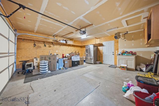 250 Jackson Lane, Belgrade, MT 59714