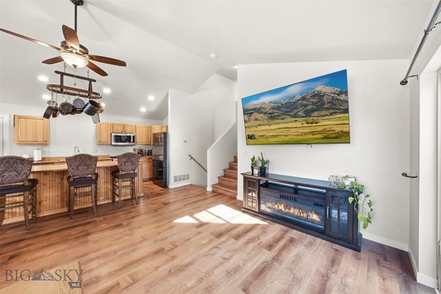 250 Jackson Lane, Belgrade, MT 59714