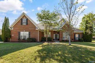 2802 Stepper SE, Owens Cross Roads, AL 35763