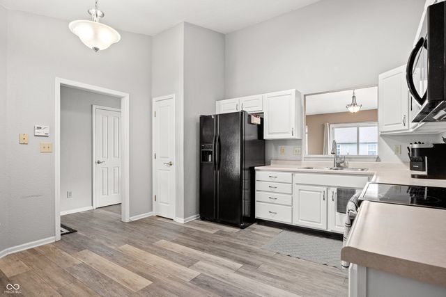 10542 Cedar Drive, Fishers, IN 46037