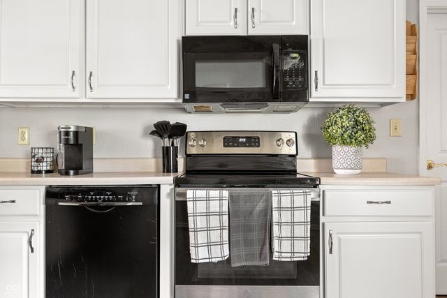 10542 Cedar Drive, Fishers, IN 46037