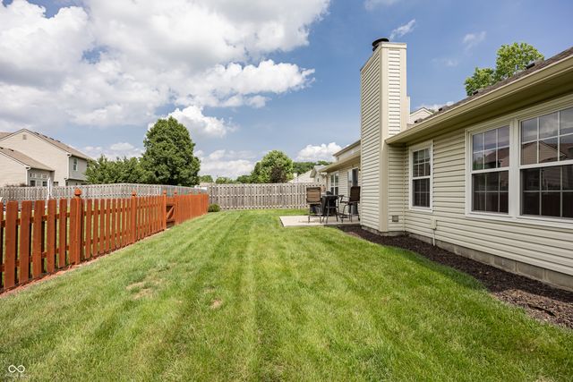 10542 Cedar Drive, Fishers, IN 46037