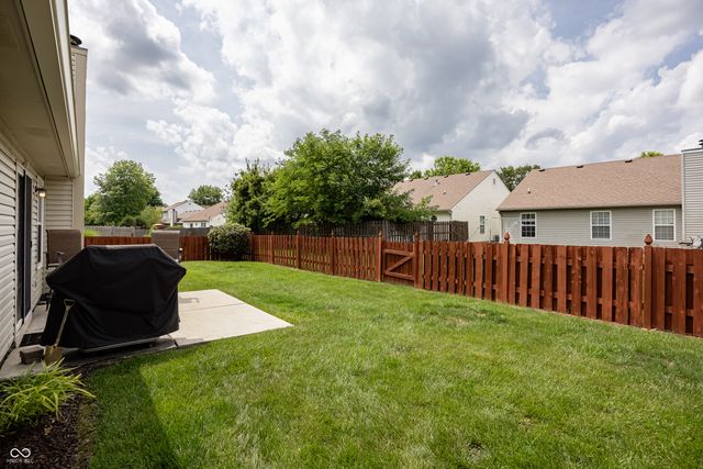 10542 Cedar Drive, Fishers, IN 46037