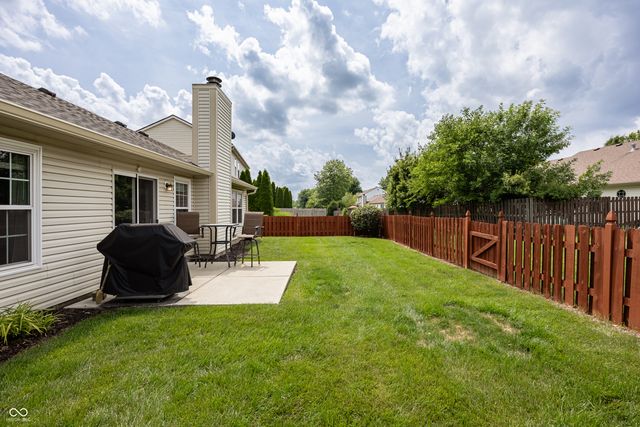 10542 Cedar Drive, Fishers, IN 46037