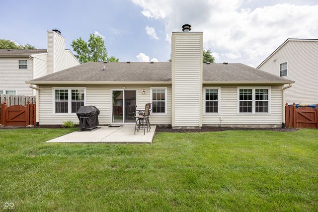 10542 Cedar Drive, Fishers, IN 46037