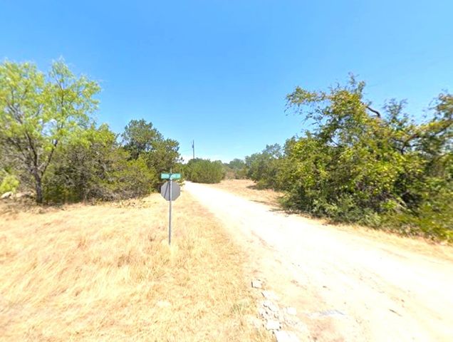 4601 Eagle Nest Court, Granbury, TX 76048