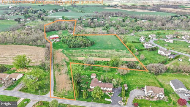 1107 WILLIAM PENN BLVD, Womelsdorf, PA 19567