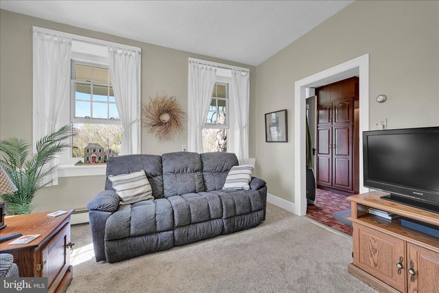 1107 WILLIAM PENN BLVD, Womelsdorf, PA 19567