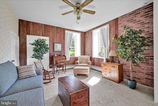 1107 WILLIAM PENN BLVD, Womelsdorf, PA 19567