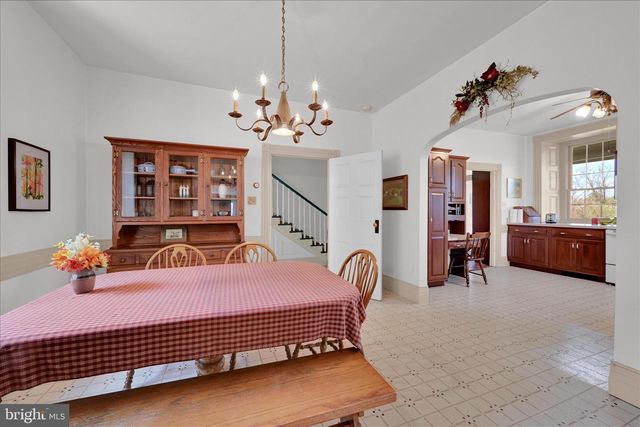 1107 WILLIAM PENN BLVD, Womelsdorf, PA 19567