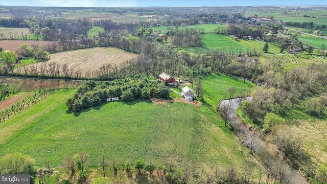 1107 WILLIAM PENN BLVD, Womelsdorf, PA 19567