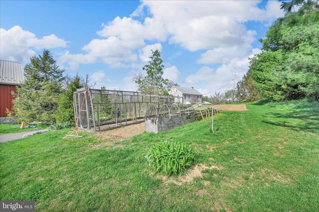 1107 WILLIAM PENN BLVD, Womelsdorf, PA 19567