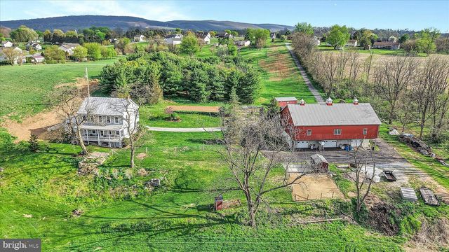 1107 WILLIAM PENN BLVD, Womelsdorf, PA 19567
