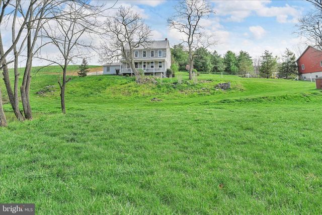 1107 WILLIAM PENN BLVD, Womelsdorf, PA 19567