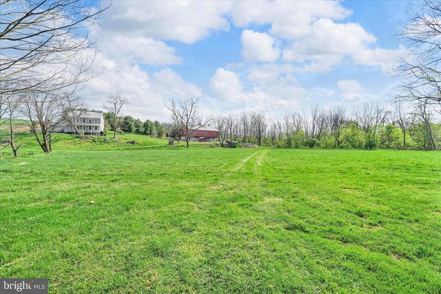 1107 WILLIAM PENN BLVD, Womelsdorf, PA 19567