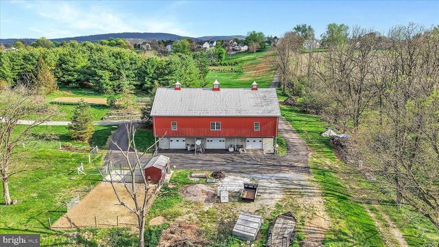 1107 WILLIAM PENN BLVD, Womelsdorf, PA 19567