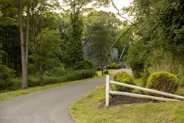 658 Glasco Turnpike, Saugerties, NY 12477
