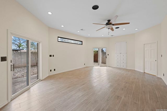 403 Candlelight, Fredericksburg, TX 78624