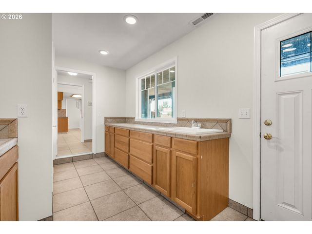23408 Ne 92ND Ave, Battle Ground, WA 98604