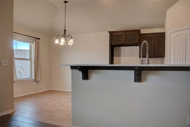 9604 Bexhill Drive, Yukon, OK 73099