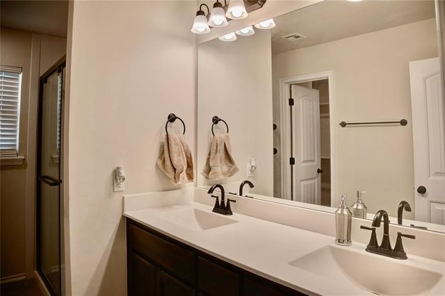 9604 Bexhill Drive, Yukon, OK 73099