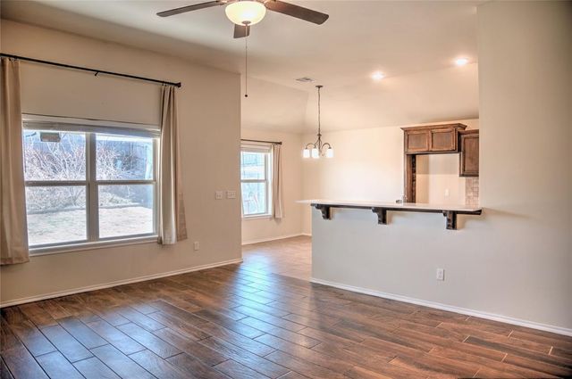 9604 Bexhill Drive, Yukon, OK 73099