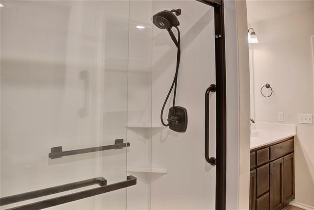 9604 Bexhill Drive, Yukon, OK 73099