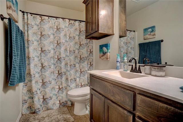 9604 Bexhill Drive, Yukon, OK 73099