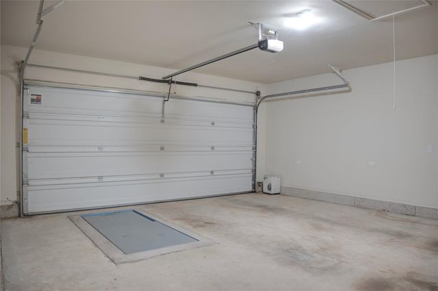 9604 Bexhill Drive, Yukon, OK 73099