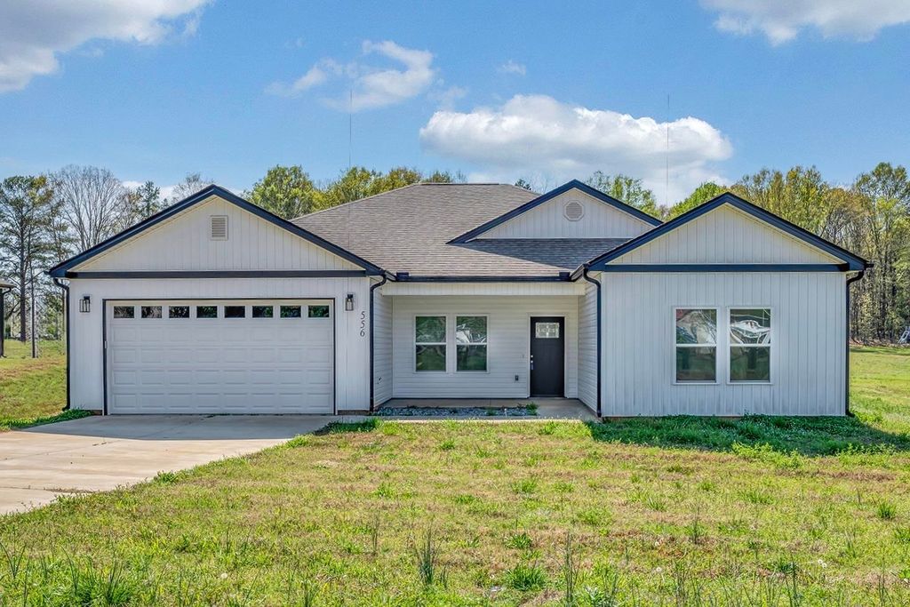 556 Sand Clay Road, Chesnee, SC 29323