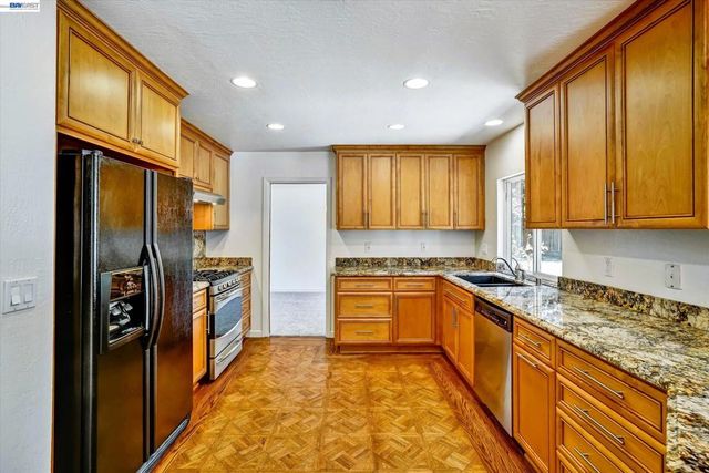 2539 Aranda Dr, San Ramon, CA 94583