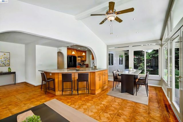 2539 Aranda Dr, San Ramon, CA 94583