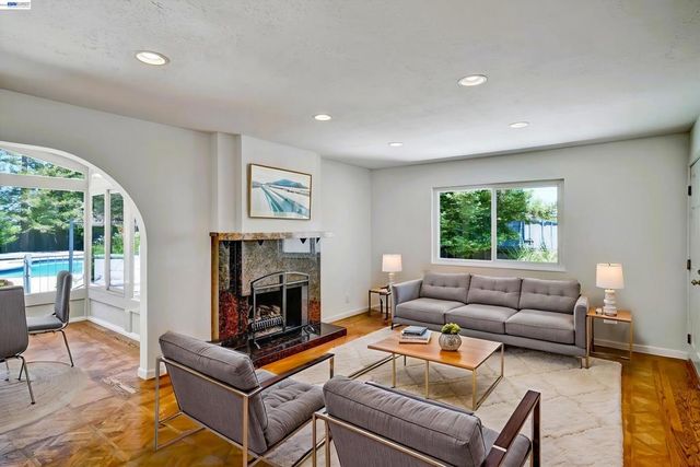 2539 Aranda Dr, San Ramon, CA 94583