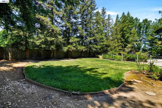 2539 Aranda Dr, San Ramon, CA 94583