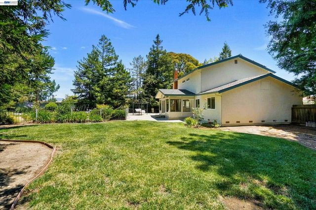 2539 Aranda Dr, San Ramon, CA 94583