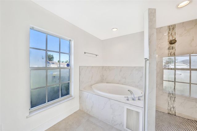 1210 SW 10TH TERRACE, Cape Coral, FL 33991