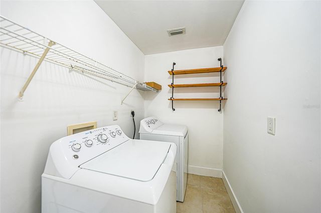 1210 SW 10TH TERRACE, Cape Coral, FL 33991