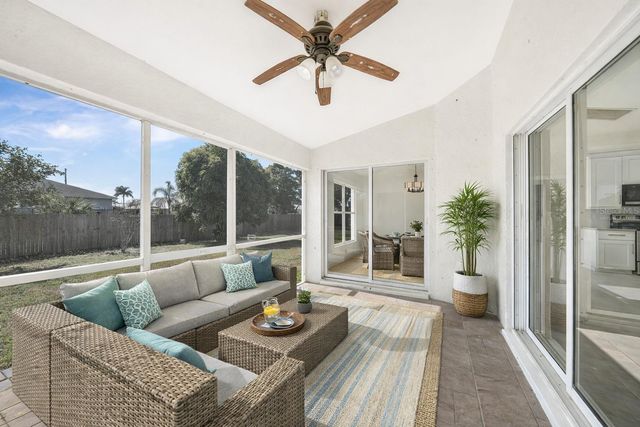 1210 SW 10TH TERRACE, Cape Coral, FL 33991