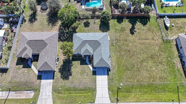 1210 SW 10TH TERRACE, Cape Coral, FL 33991