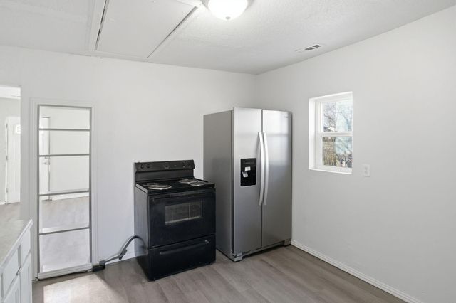 305 S Saint Louis Avenue, Joplin, MO 64801