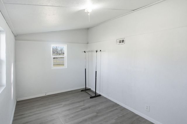 305 S Saint Louis Avenue, Joplin, MO 64801