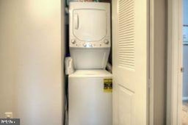 2102 TANGLEWOOD CT, Sewell, NJ 08080