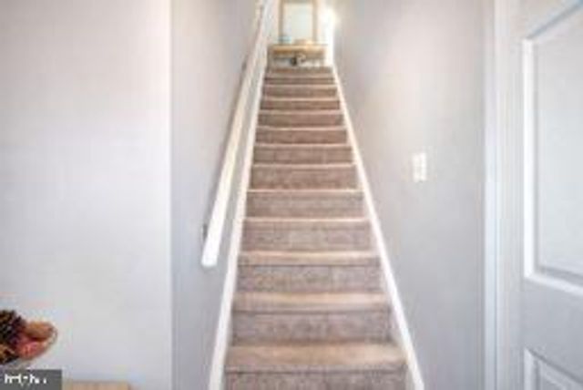 2102 TANGLEWOOD CT, Sewell, NJ 08080