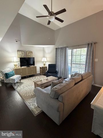 2102 TANGLEWOOD CT, Sewell, NJ 08080