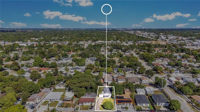 827 NW 114th St, Miami, FL 33168