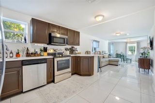 827 NW 114th St, Miami, FL 33168