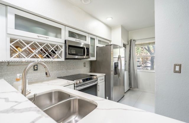 2517 SW 83rd Ter 105, Miramar, FL 33025