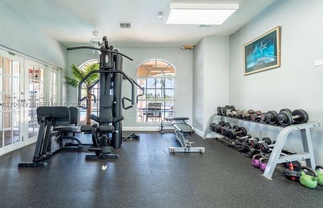 2517 SW 83rd Ter 105, Miramar, FL 33025
